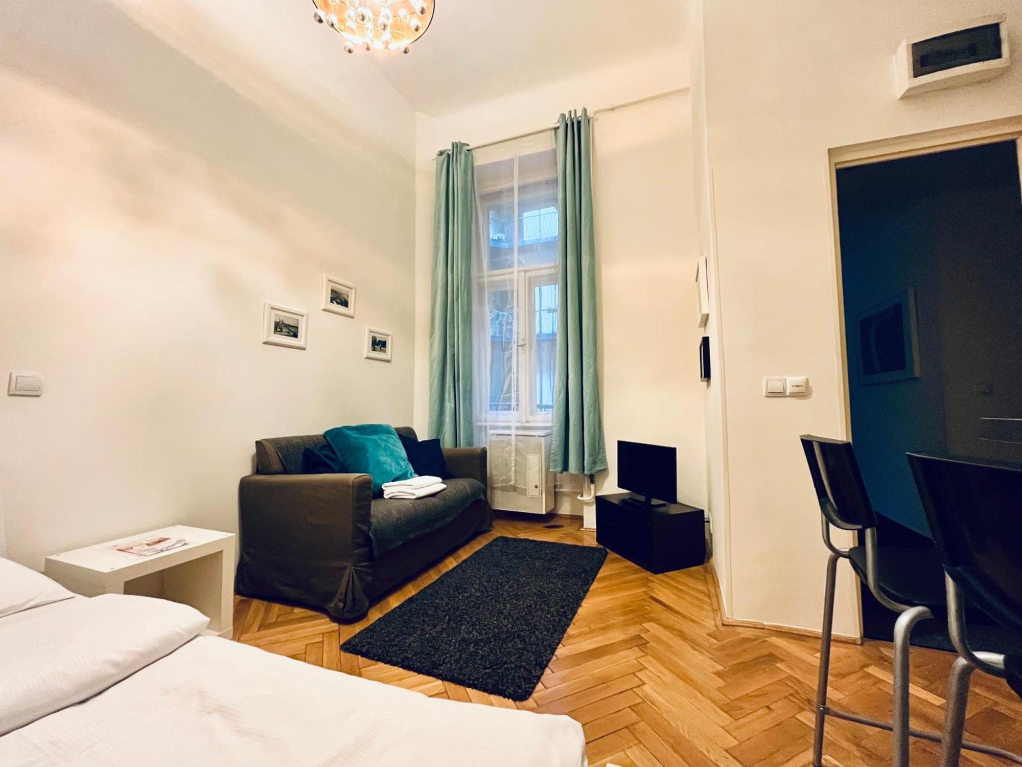 Tatra 4 Studios Budapest Eksteriør billede