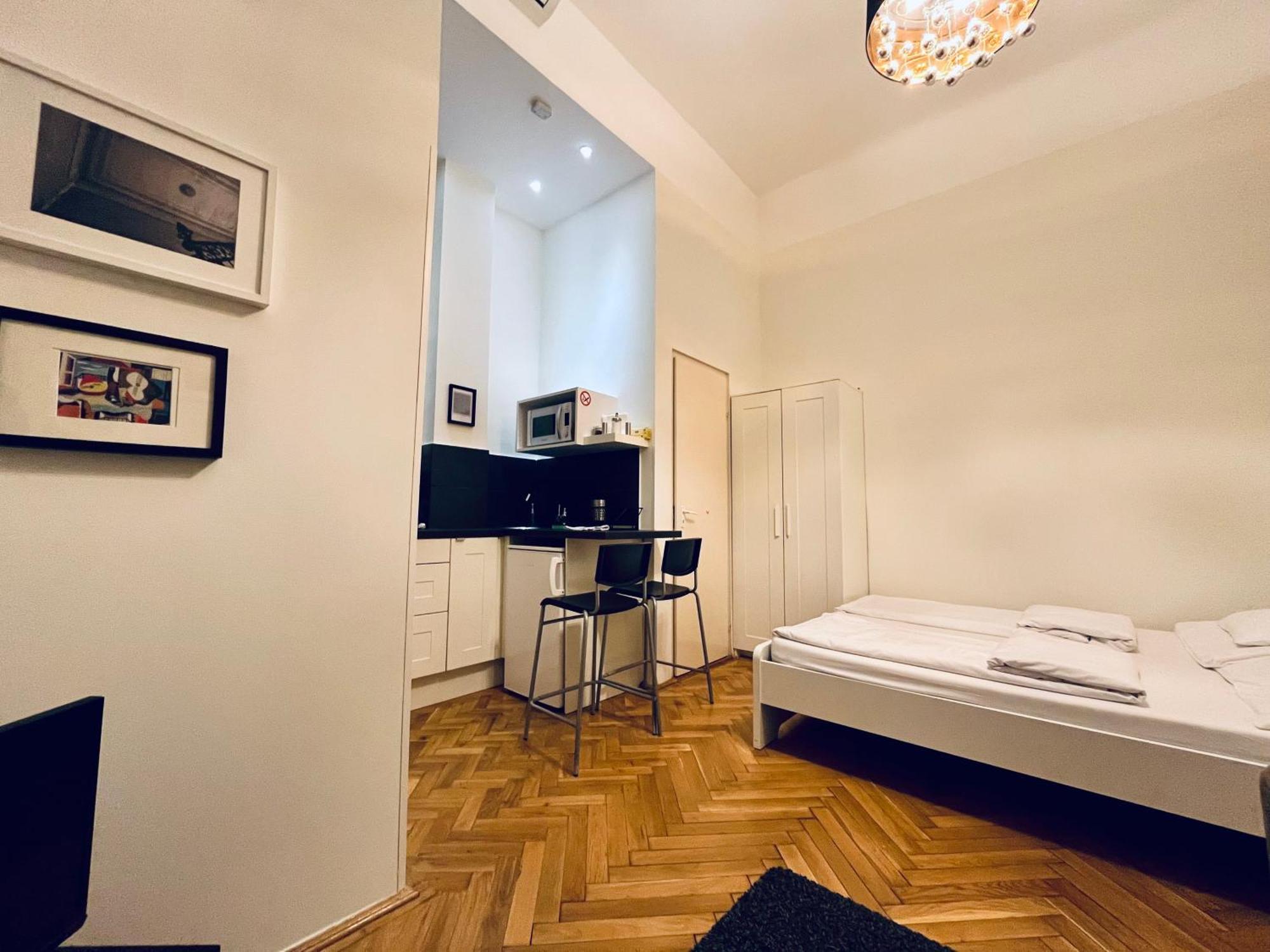 Tatra 4 Studios Budapest Værelse billede