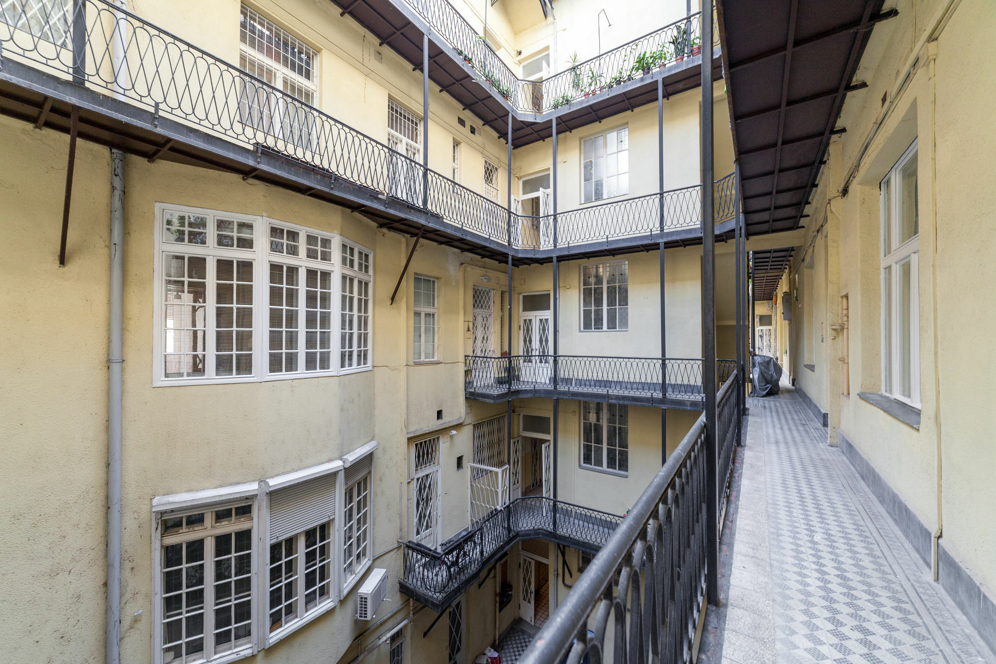 Tatra 4 Studios Budapest Eksteriør billede
